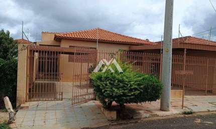Casa com 3 dormitórios à venda por R$280.000 - Nucleo Habitacional Jardim Bela Vista - Marilia/SP