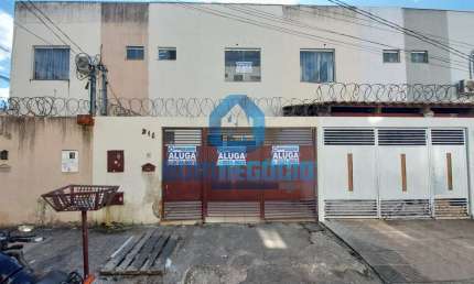 Casa com 2 quartos para locação no BAIRRO CARAVELAS, GOVERNADOR VALADARES - MG