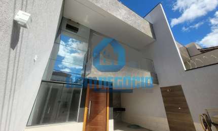 Casa com 3 dormitórios à venda,132.00 m , GOVERNADOR VALADARES - MG