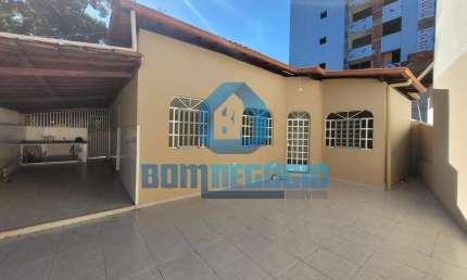 Casa EM LOTE INTEIRO com 3 dormitórios à venda, BAIRRO VILA BRETAS, GOVERNADOR VALADARES - MG