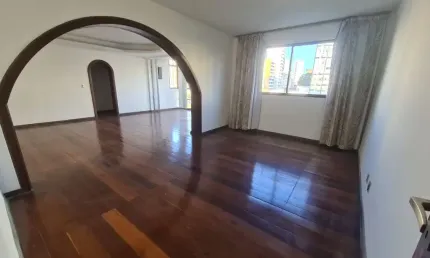 Apartamento com 4 quartos à venda na Avenida Sete de Setembro, 1983, Vitória, Salvador