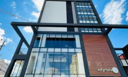 Apartamento com 1 dormitório para alugar, 29 m² por R$ 3.525,00/mês - Centro - Curitiba/PR