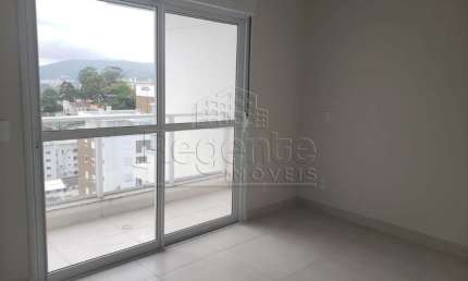 Apartamento com 3 quartos à venda no bairro Agronômica em Florianópolis