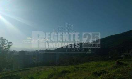 Terreno loteamento fechado à venda no bairro Itacorubi em Florianópolis
