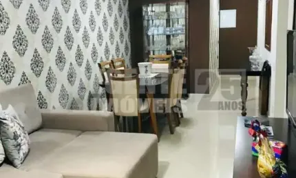 Excelente apartamento com  2 dormitórios, 1 vaga. hobby box e amplo terraço no centro de Florianópolis.