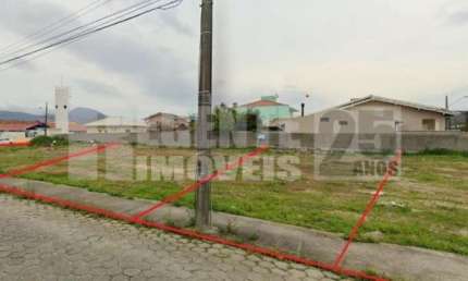 Terreno à venda na Rua Arco íris, 409, Carianos, Florianópolis