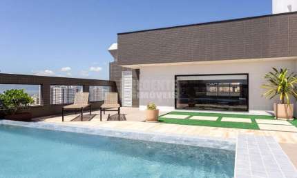 Apartamento à venda no bairro Estreito em Florianópolis