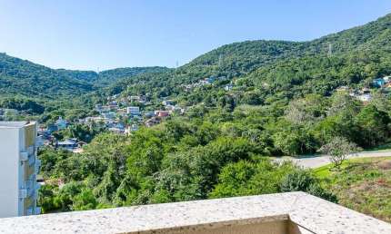 Apartamento à venda no bairro Itacorubi em Florianópolis