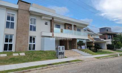 Casa em condomínio fechado à venda no bairro Cacupé Florianópolis SC