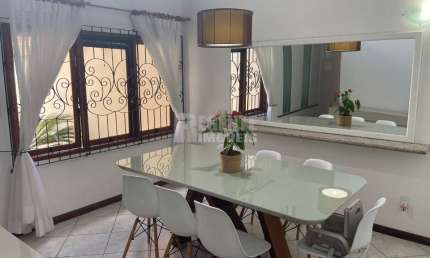 Casa 3 quartos sendo 2 suíte a venda no bairro Córrego Grande Florianópolis