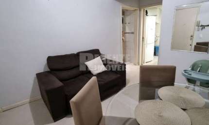Apartamento 02 dormitórios no centro em Florianópolis