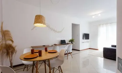 Apartamento todo mobiliado à venda no bairro Carvoeira em Florianópolis