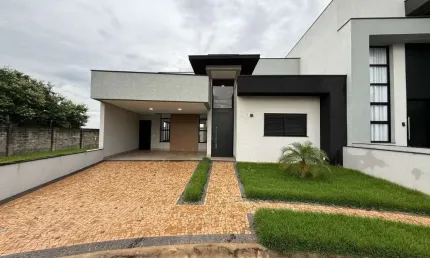 Casa de luxo em condomínio no Residencial Jardim do Jatobá, Hortolândia-SP: 3 quartos, 1 suíte, 153,00m² - À venda!