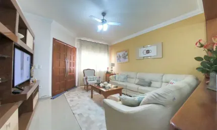 Casa de alto padrão em condomínio no Jardim Itapoan, Monte Mor-SP: 3 quartos, 2 suítes, 2 salas, 4 banheiros, 4 vagas, 193m². Venha conhecer!
