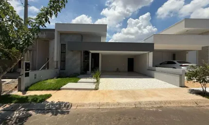 Imperdível! Casa em condomínio à venda em Hortolândia-SP, Parque Ortolândia. 3 quartos, 1 suíte, 2 salas, 2 banheiros, 4 vagas, 153m².