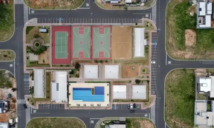 Casa de alto padrão à venda em condomínio em Monte Mor-SP, bairro Monterrey: 3 quartos, 1 suíte, 2 salas, 2 banheiros, 4 vagas de garagem, 140m².