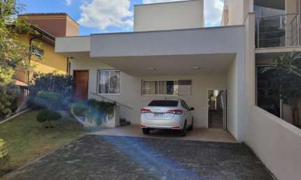 Imóvel exclusivo: Casa em condomínio à venda em Valinhos-SP, Residencial Villaggio Fiorentino - 3 quartos, 1 suíte, 2 salas, 3 banheiros, 4 vagas, 170m².