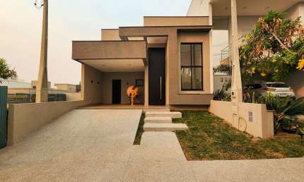Imperdível! Casa de luxo em condomínio na Vila Monte Alegre, Paulínia-SP: 3 quartos, 3 suítes, 2 salas, 3 banheiros, 4 vagas, 140 m².