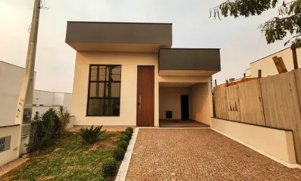 Imóvel Exclusivo: Casa em Condomínio à Venda em Paulínia-SP, na Vila Monte Alegre, com 3 Quartos, 1 Suíte, 2 Salas, 2 Banheiros, 4 Vagas de Garagem e 139m².