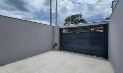 Oportunidade Imperdível: Casa à Venda em Hortolândia-SP, Parque São Miguel - 3 quartos, 1 suíte, 1 sala, 3 banheiros, 2 garagens