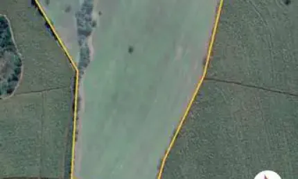 12 alqueires terra vermelha, ótimo para plantio de grama, bom de água fácil acesso 16 km de itapetininga, planta aproximadamente 10 alqueires...
