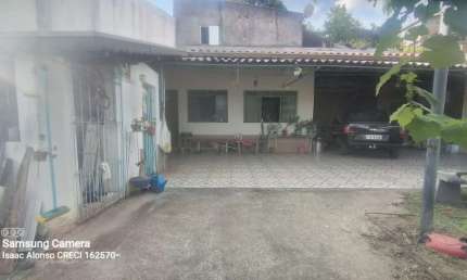 Imperdível! Casa à venda em Jacareí-SP, Jardim Colônia: 2 quartos, 1 sala, 1 banheiro, 5 vagas de garagem, 120m².