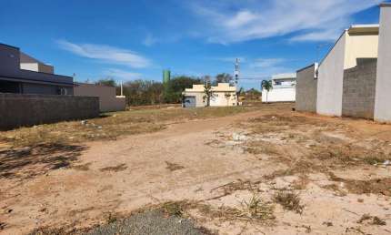 Terreno à Venda em Artur Nogueira-SP - Bairro Residencial da Torre  126m² de Área