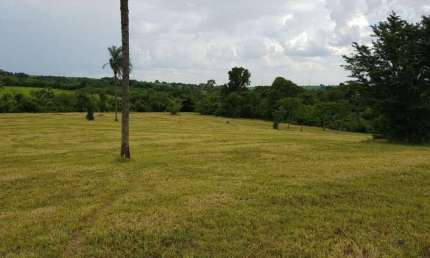 Terreno em Condomínio de Luxo na Estância Árvore da Vida, Sumaré-SP: 500m² de Puro Encanto!