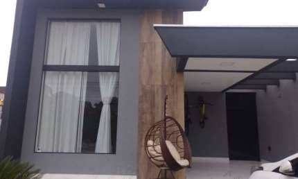 Casa em Condomínio de Alto Padrão em Cotia-SP - 3 Quartos, 1 Suíte, 2 Salas, 3 Banheiros, 3 Vagas de Garagem - Imperdível!