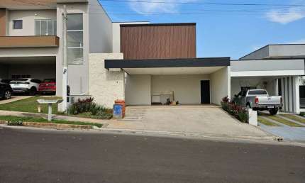 Casa em Condomínio de Luxo com 3 Quartos e 4 Vagas na Garagem em Hortolândia-SP - Parque Olívio Franceschini