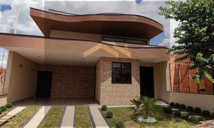 Casa de alto padrão à venda no Parque Ortolândia, Hortolândia-SP: 3 quartos, 1 suíte, 2 salas, 3 banheiros, 4 vagas de garagem, 170,46m².