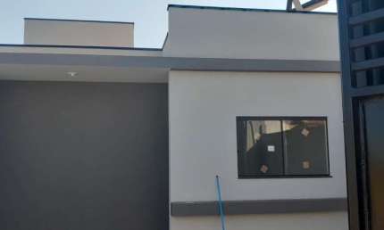 Casa à venda em Hortolândia-SP, Jardim Estrela: 2 quartos, 1 suíte, 1 sala, 2 banheiros, 1 vaga de garagem, 70m². Imperdível!