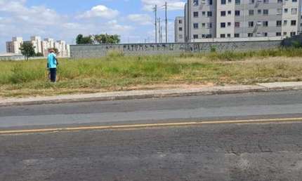 Terreno Plano 300m2 Comercial, Excelente Localização, Agua, Luz, Asfalto, Esgoto!
