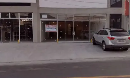 Salão Comercial à Venda em Hortolândia-SP, Vila São Francisco: 2 Salas, 2 Banheiros, 3 Vagas, 357 m². Imperdível!