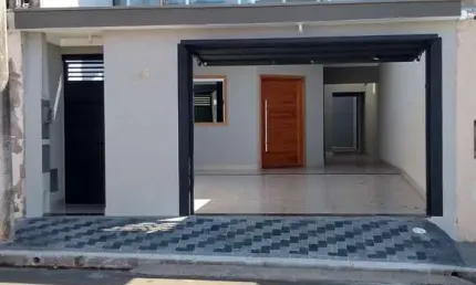 Casa Duplex 138m3 3 Dorms 1 Suíte c/Varanda, Piso térreo com sala de estar e jantar integradas com a cozinha, banheiro social, garagem para 03 carros