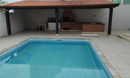 Locação de Casa em Condomínio de Alto Padrão em Estância Árvore da Vida, Sumaré-SP: 3 quartos, 1 suíte, 2 salas, 3 banheiros, 4 vagas, 120m².