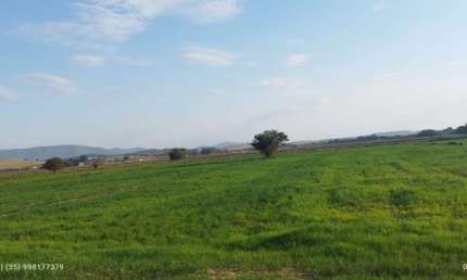 Fazenda 71 Alqueires 20 kms de Pouso Alegre, 1 Km da Fernão Dias, Pagamento Parcelado