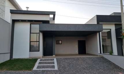 Casa Térrea 150m2 3 Dorms 1 Suíte, Sala, Cozinha, Banheiro, 2 Vagas Cobertas 2 Descobertas, piscina e salão de festas, além de segurança 24 horas.