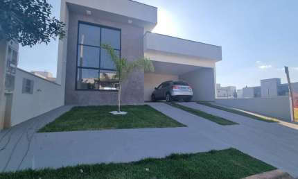 Imperdível casa em condomínio à venda em Hortolândia-SP, Vila Real: 3 quartos, 1 suite, 2 salas, 2 banheiros, 4 vagas, 155m².