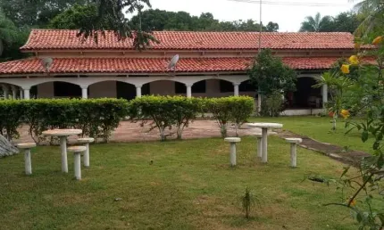 Fazenda 217 alqueires dupla aptidão Tem Car 35 divisão de pasto 3 represas 13 Tanques pra piscicultura 2 Córregos Casa sede com  4 quartos 2 suites Piscina 10x5 m 2 casas pra funcionarios Curral com