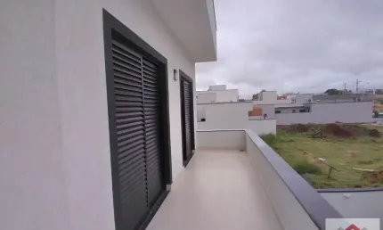 Casa a Venda, Paulínia / SP, bairro São Bento, 3 dormitórios, 1 suíte, 4 banheiros, 2 vagas de garagem, área construída 166,00 m², terreno 200,00 m²