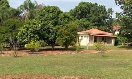 Chácara 1500m2 Casa Sede 60m2 2 Dorms, Cozinha, Banheiro, Varanda, Aceita Veículos ate R$ 69.000,00 Como parte da Permuta