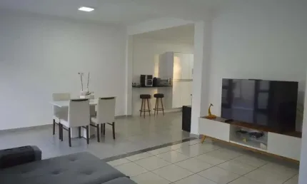 Casa térrea 287m2 4 dorms 1 suíte,sala,cozinha,banheiros,4 vagas,ar cond,armarios embutidos,cooktop,lavanderia,despensa,portão eletronico,cameras seg.