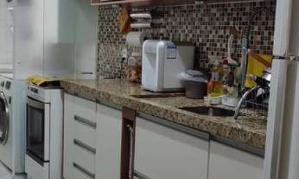 Apto 72m2 3 Dorms 1 Suíte,Sala 2 Ambientes,Cozinha,Banheiro,Armarios Planejados,1 Vaga,Ventilador de Teto,Área de Serviço,Portaria 24hs,Salão de Festa