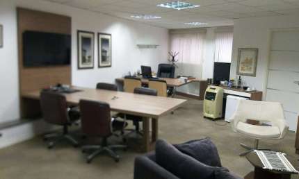 Prédio Comercial 1000m2,Recepção, Subsolo com 7 Garagens, 12 Salas, Moveis Planejados, Ar Condicionado, Salas De Reunião, Sala Diretor,Cozinha Montada
