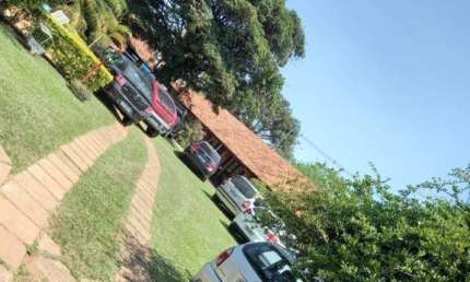 Chácara de luxo em condomínio: venda ou locação em Nova Odessa-SP, bairro Chácaras Recanto Solar. 7 quartos, 2 suítes, 2 salas, 7 banheiros, 10 vagas de garagem, 1.100 m².