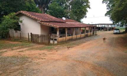 Chácara 4,85 Alqueires, Rica em Água, Planta 3,5 Alqueires, Topografia Plana, Terra Vermelha e Mista, 4 Estufas, Casa Sede, Barracão,Ótima Localização