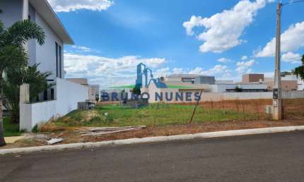 Terreno 300m2 no Condomínio São Luiz, Pronto para Construir, Área de Lazer Com Playground, Portaria 24 Horas, Ótima Localização
