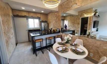 Casa Sobrado 75,18m2, 2 Dormitórios, 2 Suítes, 2 Vagas de Garagem, Cozinha Americana, Área de Lazer Completa, Ótima Localização
