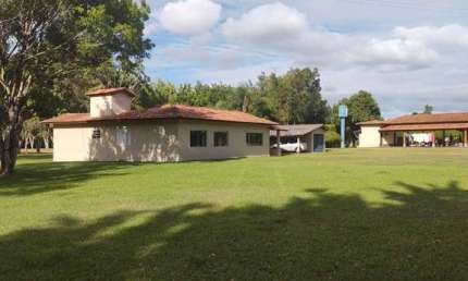 Sítio 8 Alqueires, Rica em Água com 2 Lagos com Peixes, 4 Casas, Casa Mobiliada, Salão de Jogos, Espaço Gourmet com Churrasqueira